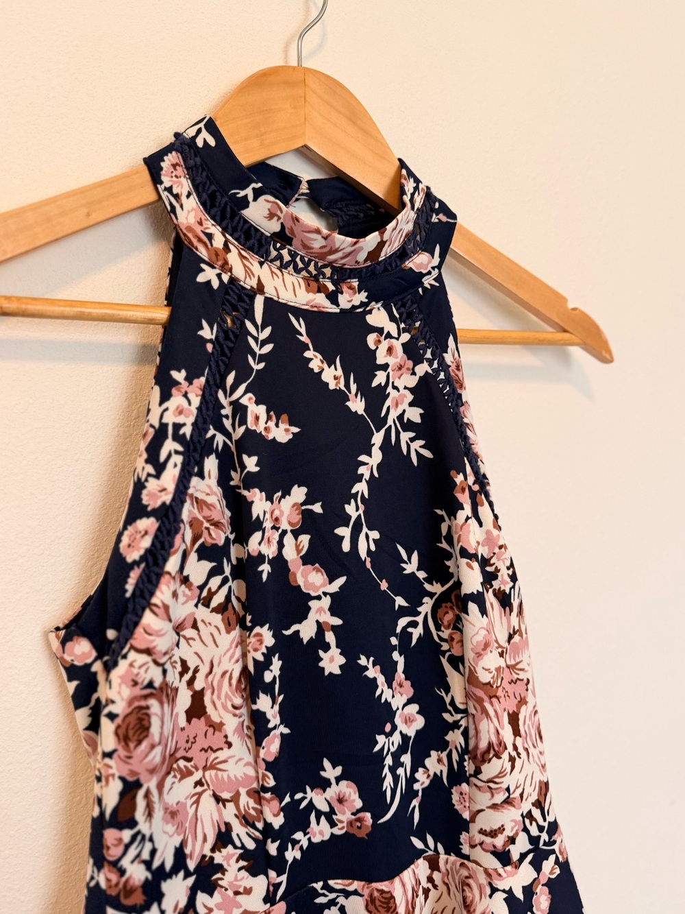 B. Darlin Floral Mock Neck Fit & Flare Dress Size 3/4 - Picture 3 of 10